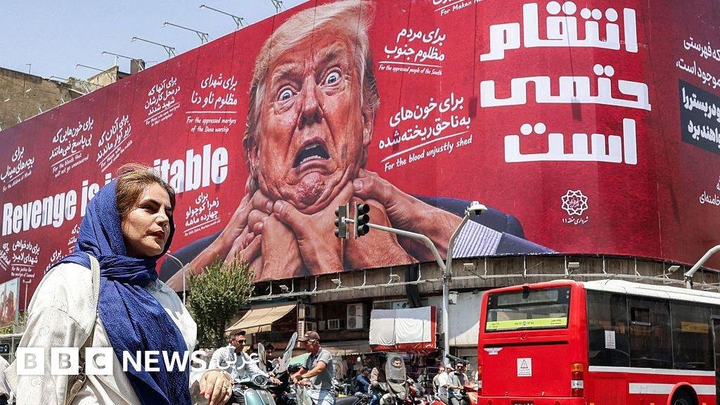 "رهان واشنطن على انتفاضة الشعب الإيراني ضد النظام الحاكم سياسة فاشلة" – في الغارديان