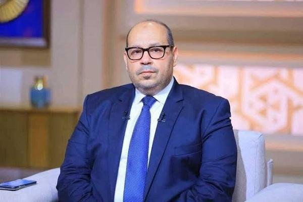 ياسر إدريس يؤجل سفره إلى إيطال...