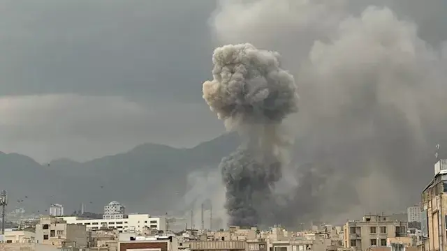 سماع دوى انفجارات شرقي طهران و...