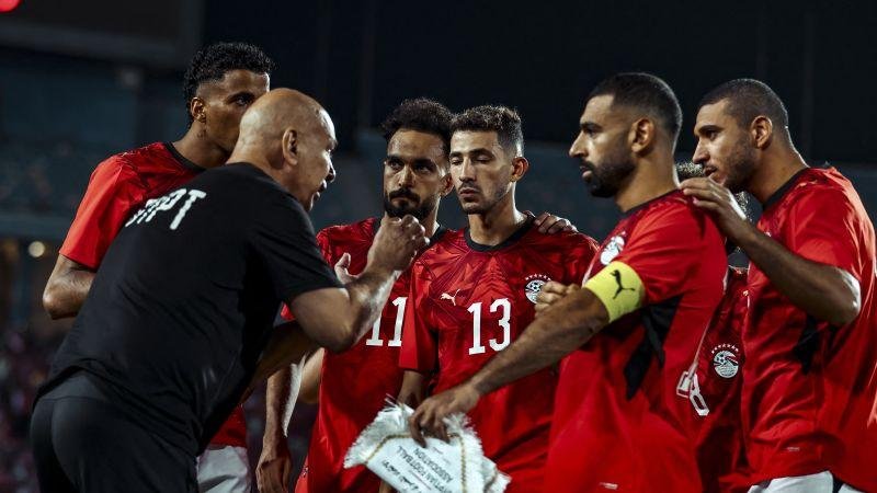 حسام حسن يكشف حقيقة خلافه مع صلاح.. ويوضّح: الشناوي أخ وابن لي