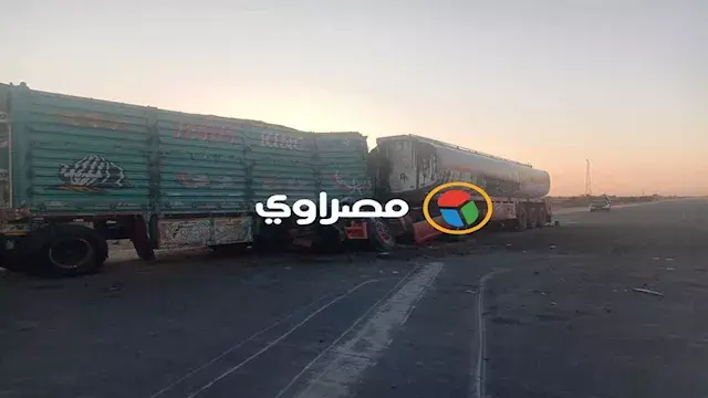 إصابة شخصين في تصادم سيارتين نقل ثقيل على الصحراوي الغربي بأسيوط