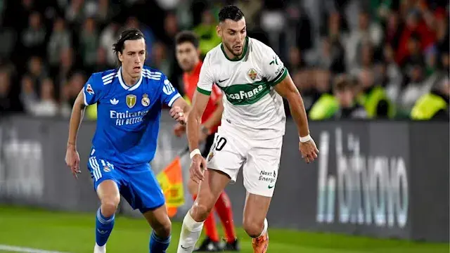 لاعب سابق بالبريميرليج يواصل م...