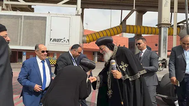 بعد 19 يومًا.. البابا تواضروس ختتم جولته الخارجية ويعود للقاهرة