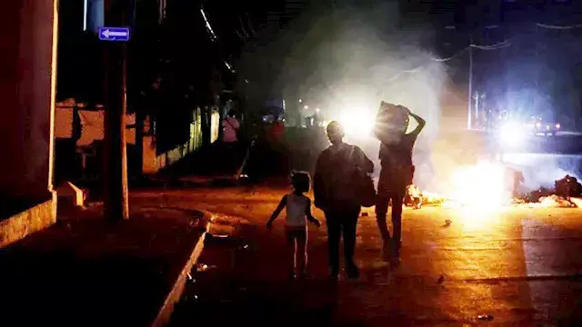 نفاد وقود واحتجاجات وانقطاع كهرباء.. ماذا يحدث في كوبا؟ (صور-فيديو)