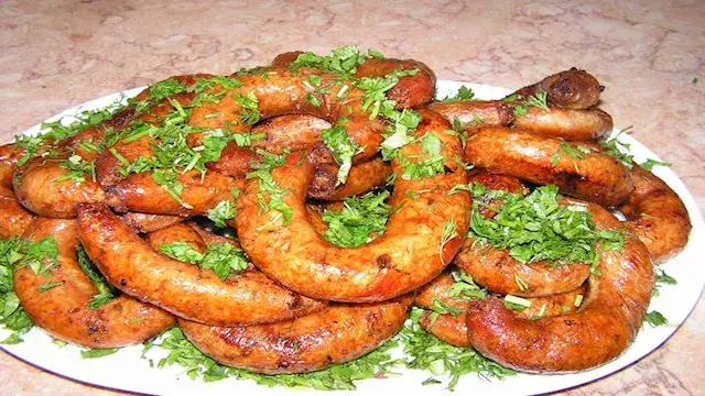 "الفراشيح والممبار".. ماذا يأك...