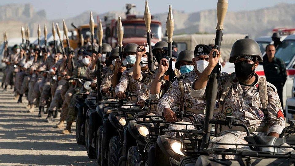 الجيش الإيراني يعلن استهداف مو...