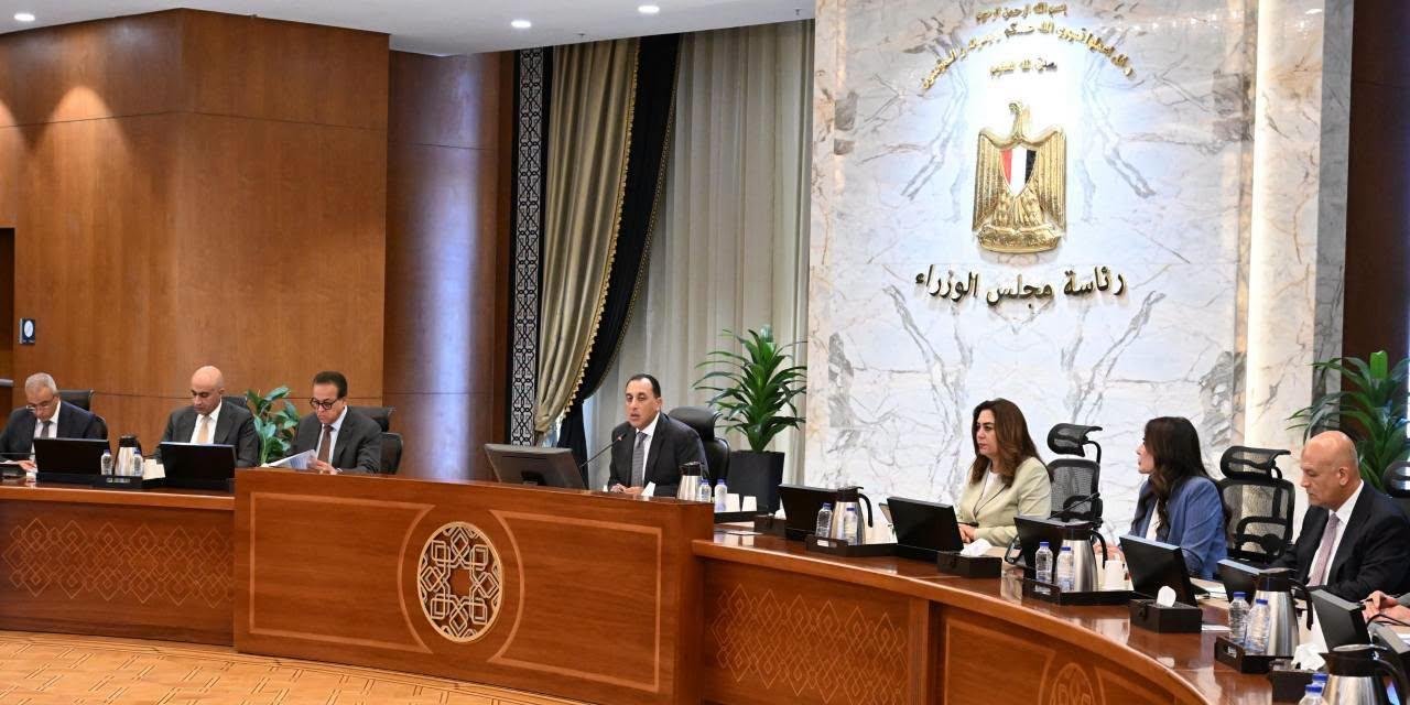 رئيس الوزراء: الدولة تعمل حالي...
