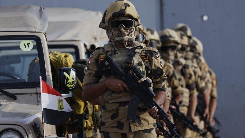 الجيش المصري يصدر بيانًا بعد ما أثير عن ضربات ضد مُنقبي ذهب سودانيين