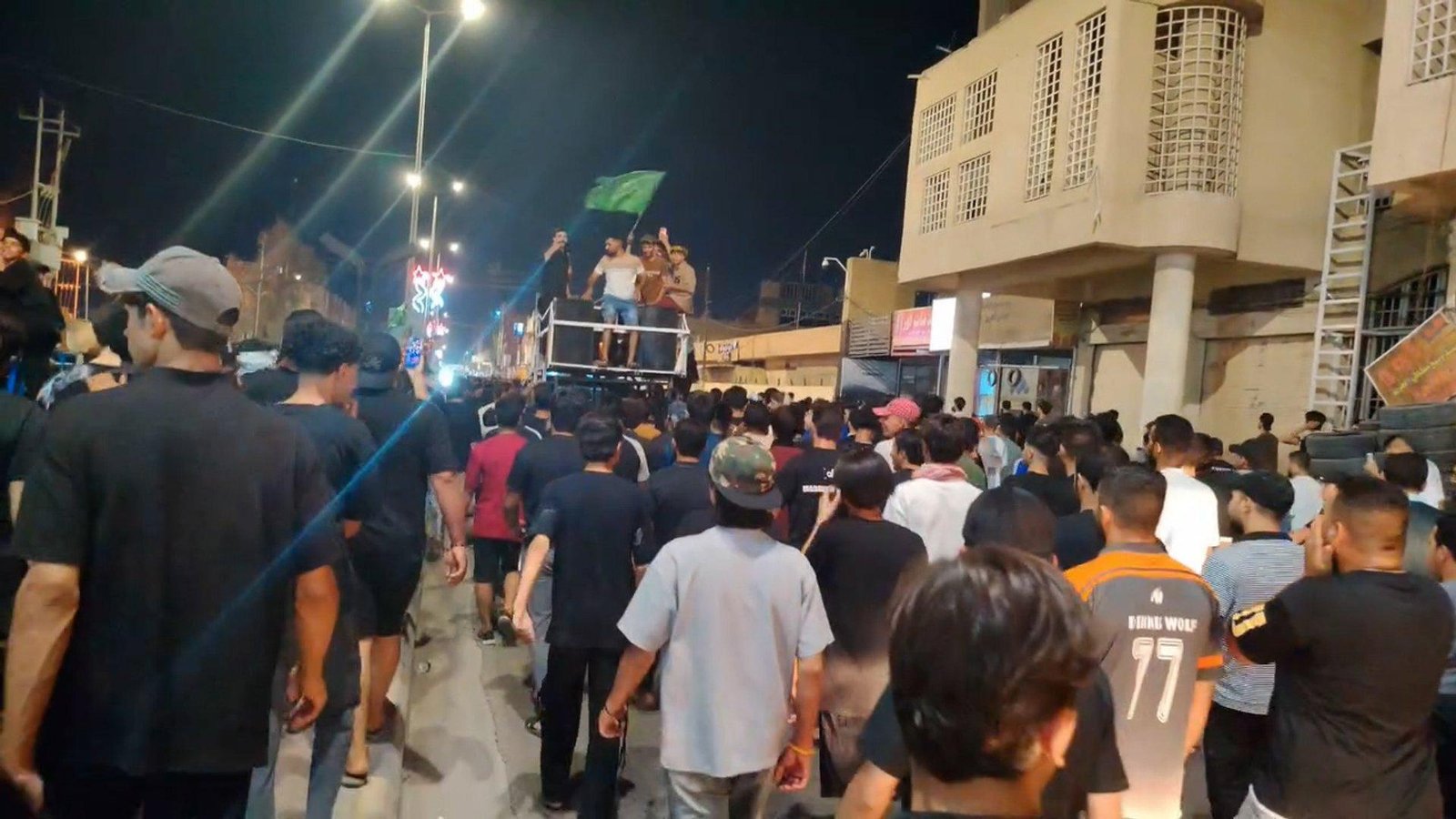 Clashes in Iraq’s Kut city dur...