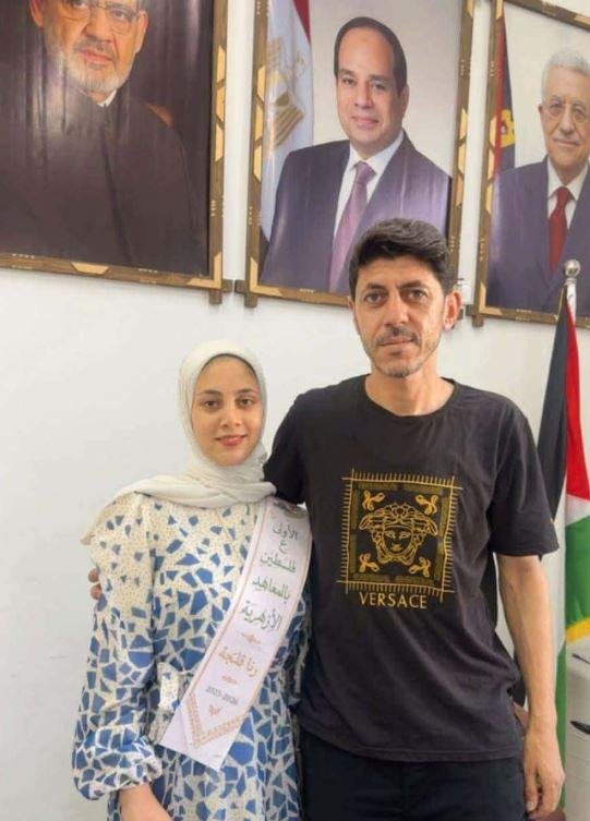 نزحت من منزلها وتحدت القصف.. ا...