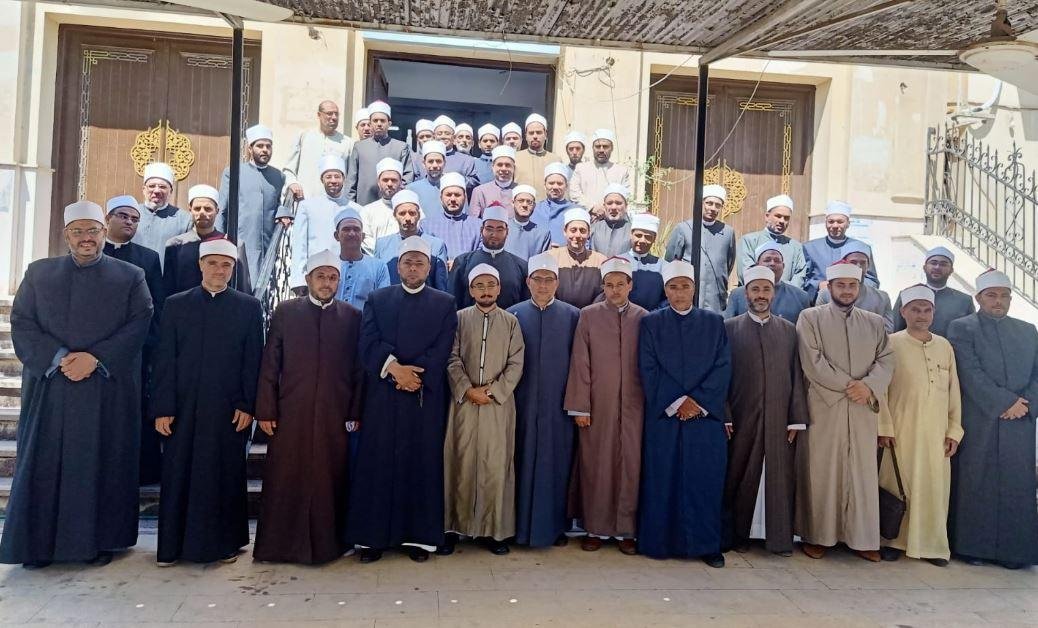 بمشاركة 100 إمام.. الأوقاف تطل...