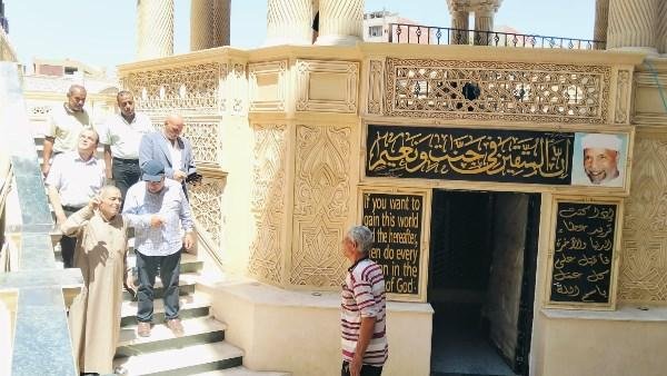 إنشاء ضريح إمام الدعاة الشيخ ا...