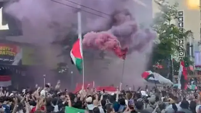 "فلسطين حرة".. كيف احتفلت جماه...