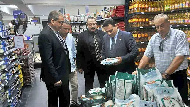هوية تجارية موحدة.. وزير التموين يفتتح أول فرعين لـ"كاري أون" بالإسكندرية - صور
