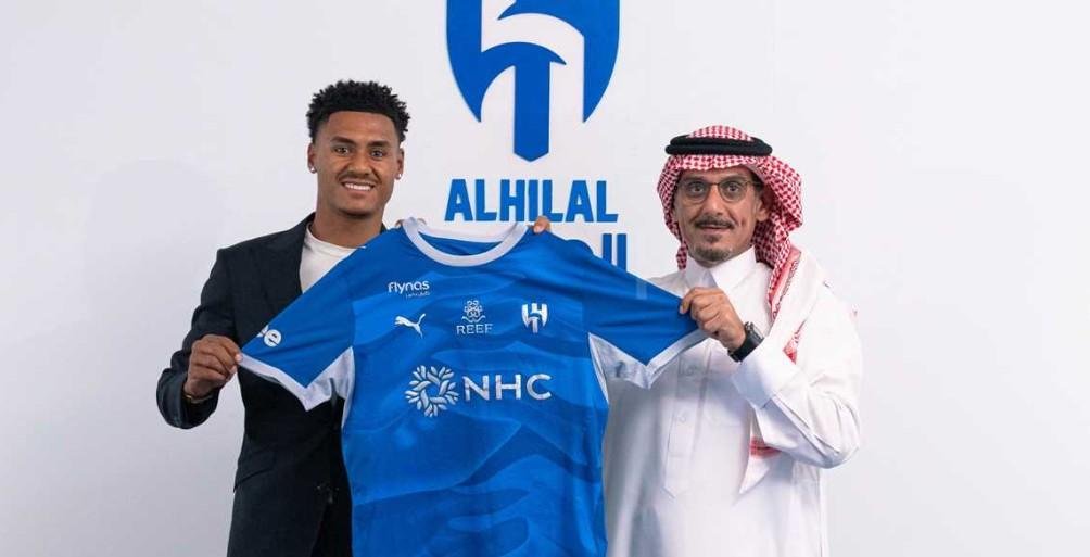 واتكينز بعد ظهوره الأول مع اله...