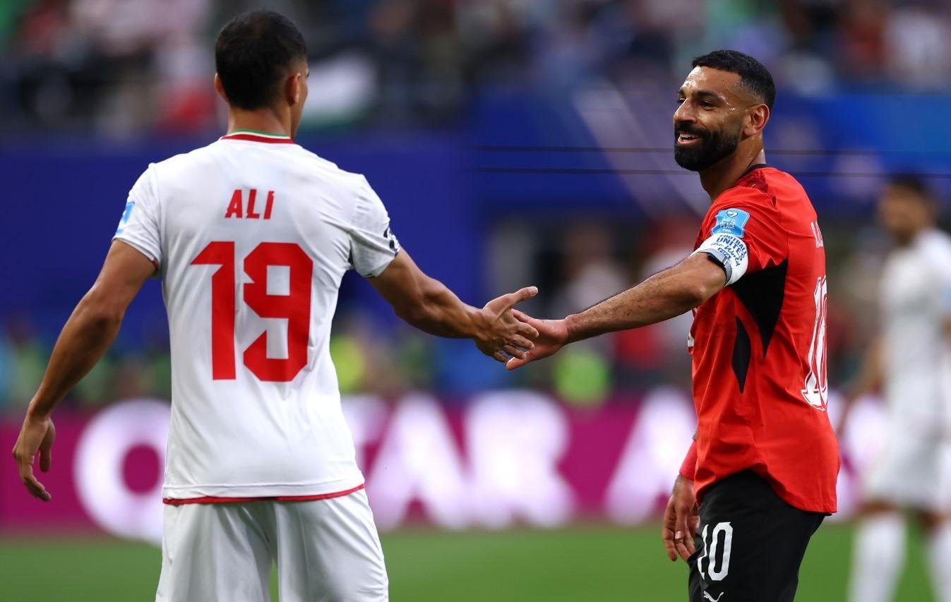 إصابة عضلية لصلاح تقلق منتخب م...
