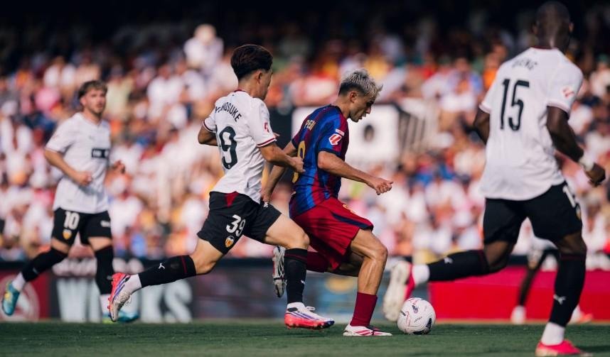برشلونة يسحق فالنسيا بخماسية ويواصل انطلاقته النارية في ليجا
