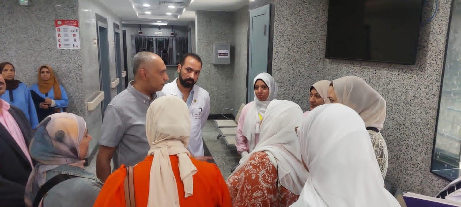 وكيل الصحة بالغربية يراجع جاهز...