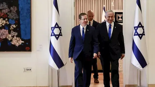 قبل بحث طلب العفو المقدم بشأنه...
