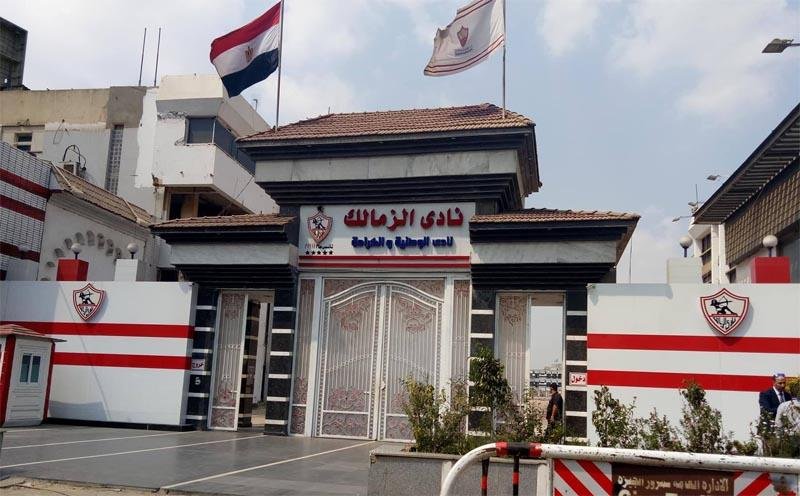 17 قضية.. «فيفا» يفرض إيقاف قي...