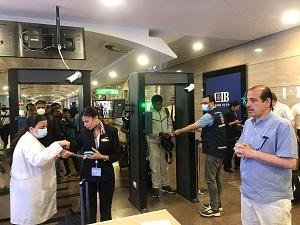 نائب وزير الصحة يتفقد الحجر ال...
