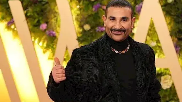 قبل قص ضفيرته.. بالصور- "تقالي...