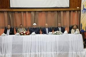 محافظ القاهرة ورئيس جامعة الأز...