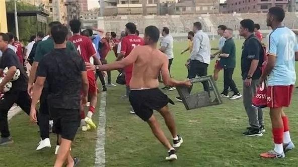 إيقاف وإحالة للانضباط.. قرارات...