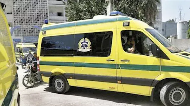 انتشال سائق وسيارة ربع نقل بعد سقوطهما في ترعة المريوطية