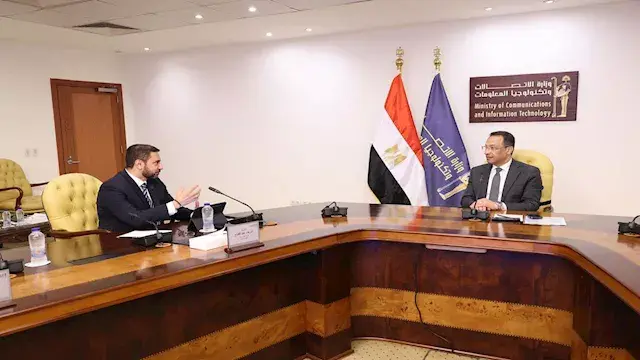 وزير الاتصالات يبحث مع "إنترو"...