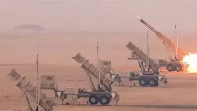 الجيش الكويتي يتصدى لطائرات مس...