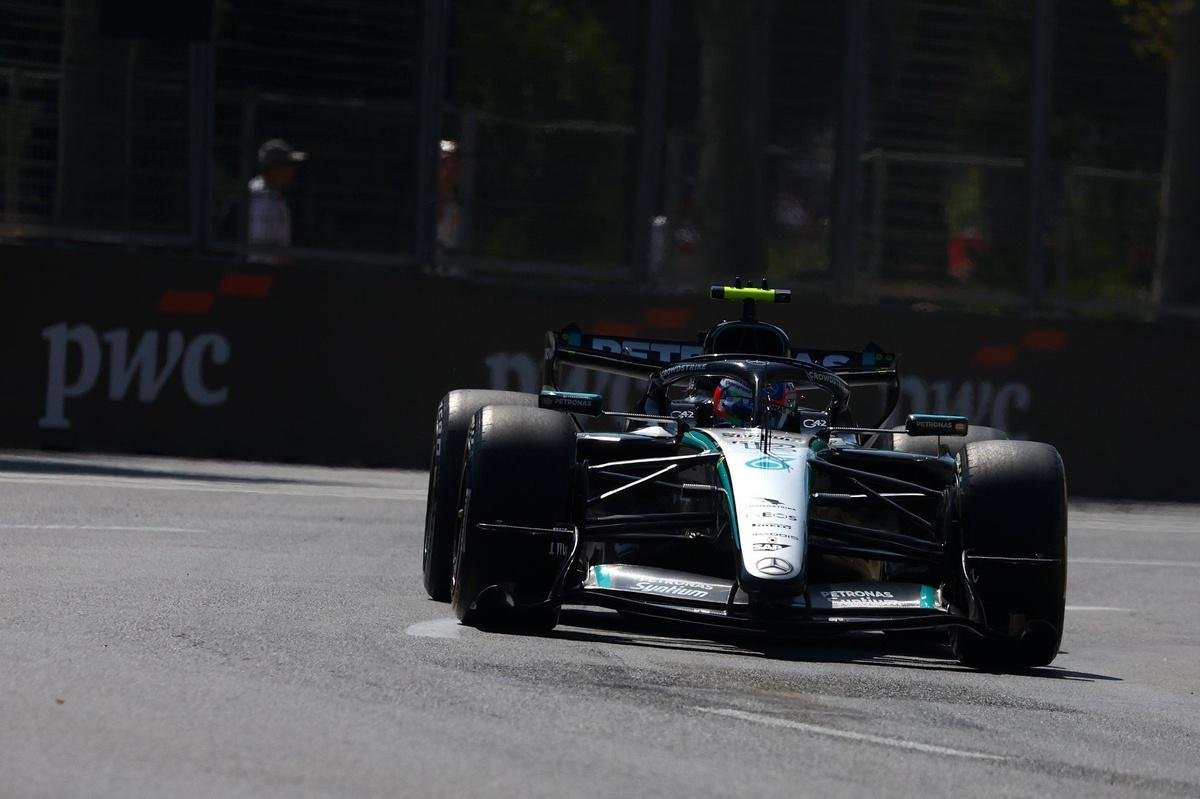 George Russell tops Azerbaijan FP1 as Kimi Antonelli suffers Mercedes trouble