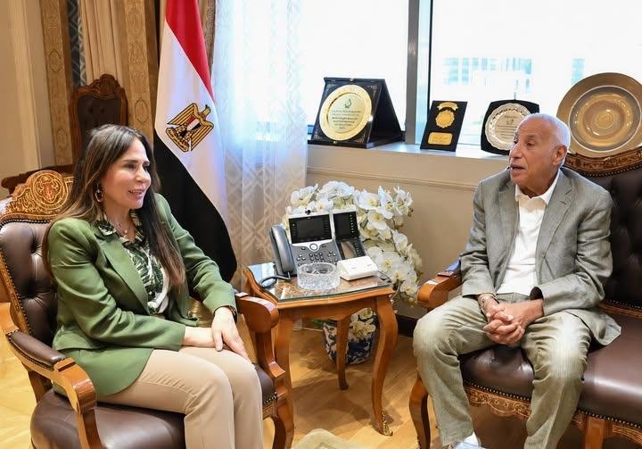 وزيرة الإسكان تستقبل حسين لبيب.. وتؤكد تقديرها الكبير لنادي الزمالك باعتباره أحد أعرق الأندية الرياضية في مصر وإفريقيا