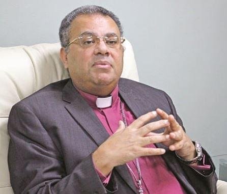 رئيس الطائفة الإنجيلية بمصر ين...