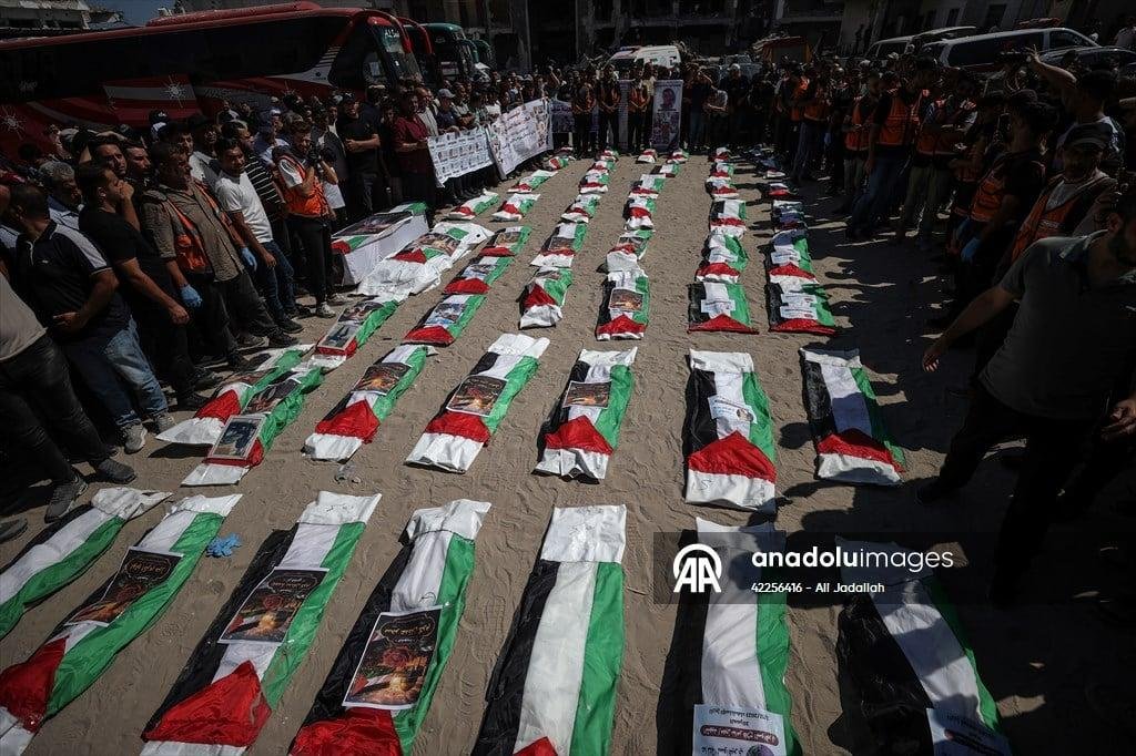 غزة.. تشييع جثامين 50 فلسطينيا...