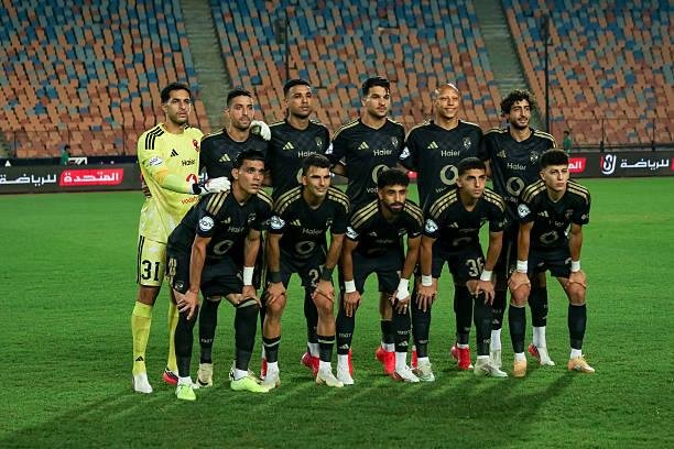 الأهلي يختبر جاهزية لاعبيه أما...