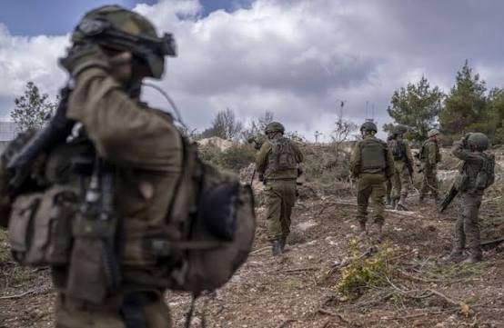 هآرتس: مقتل 36 ضابطا وجنديا إسرائيليا في لبنان منذ 2 مارس