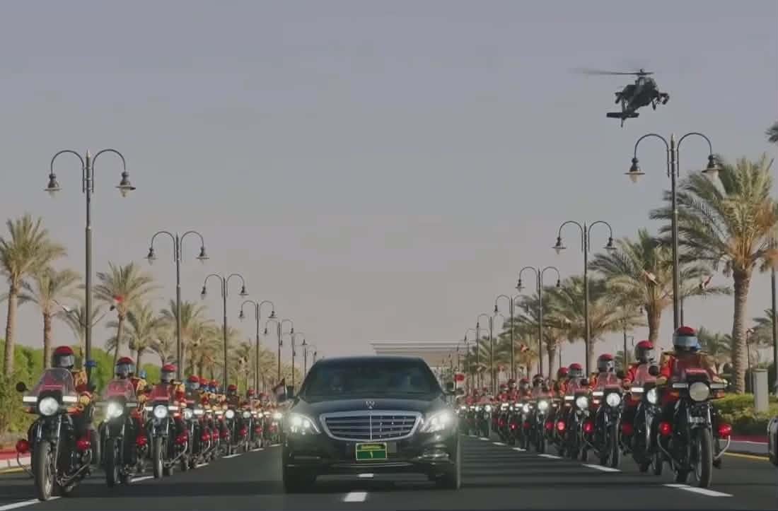 الرئيس السيسي يصل مقر افتتاح ا...