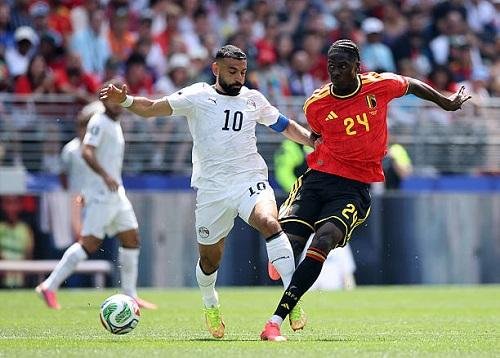 مدافع بلجيكا: السنغال منافس قو...