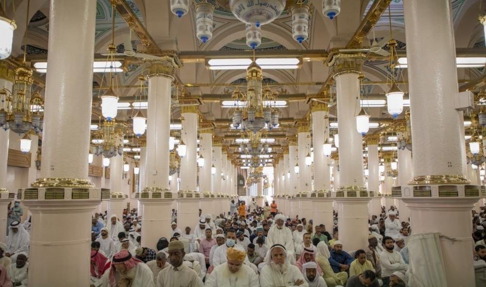 خطيب المسجد النبوي: الطلاق ليس...
