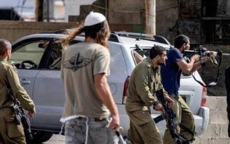 استشهاد فلسطيني برصاص مستوطنين...