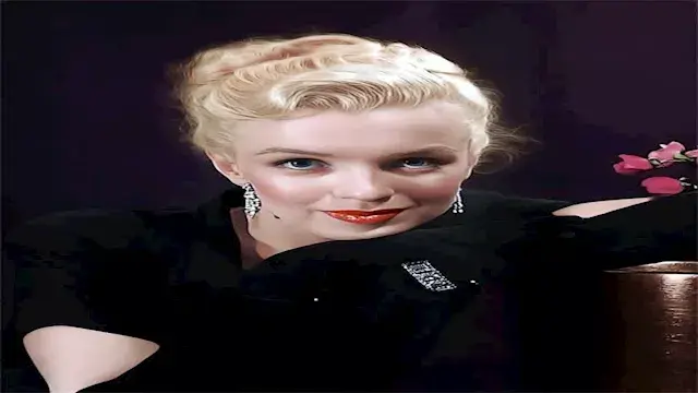في ذكراها.. 20 صورة من مراحل ع...