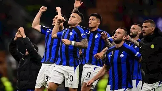 "للمرة رقم 21".. إنتر ميلان يتوج بلقب الدوري الإيطالي موسم 2025-2026