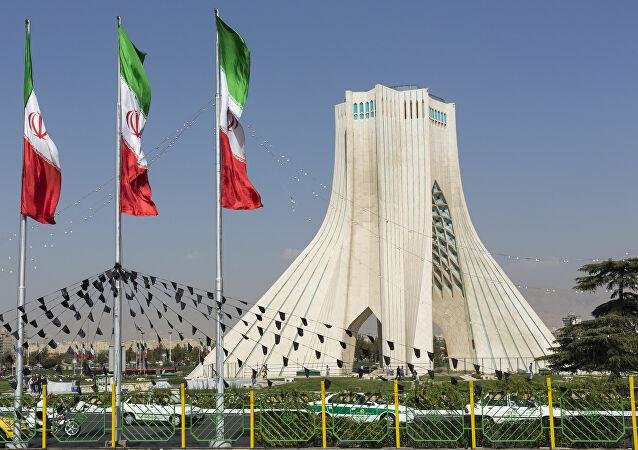 إيران تتعهد باستخدام كل القدرا...