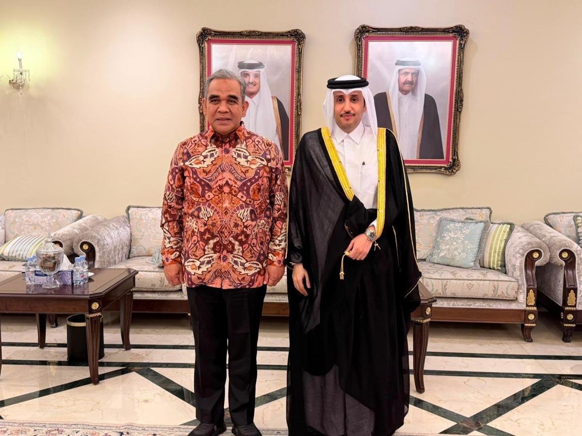 رئيس المجلس الاستشاري الشعبي ا...