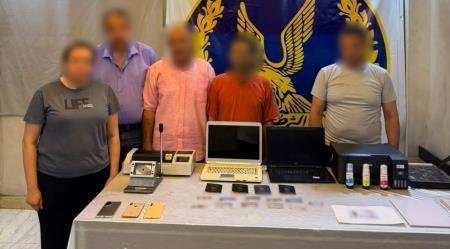 ضبط تشكيل عصابي من 5 أشخاص لتز...