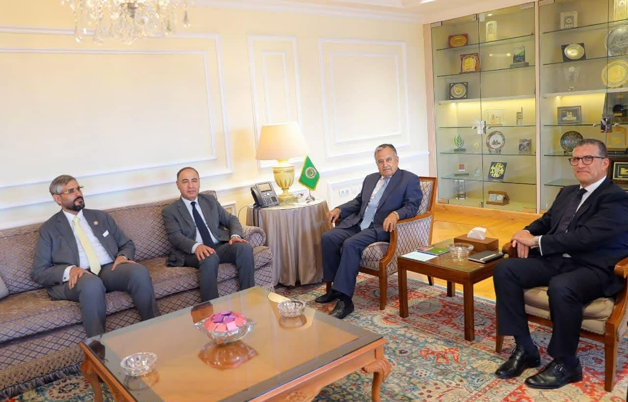 نبيل فهمي: الجامعة العربية تدع...