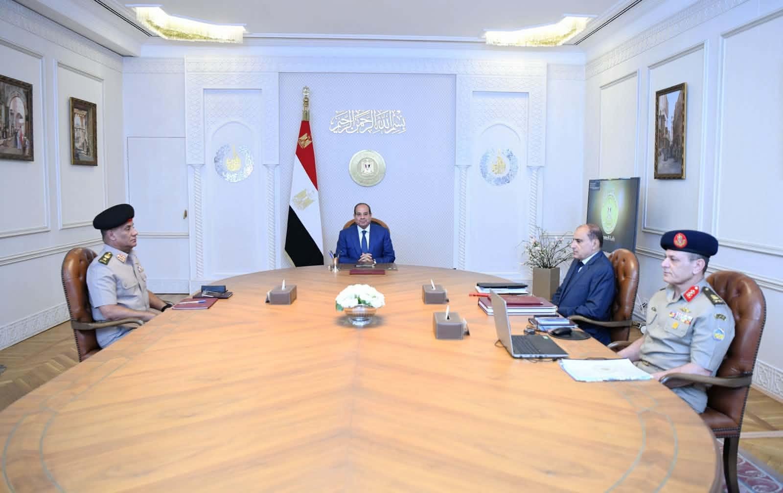 السيسي يوجه بسرعة إنجاز المشرو...
