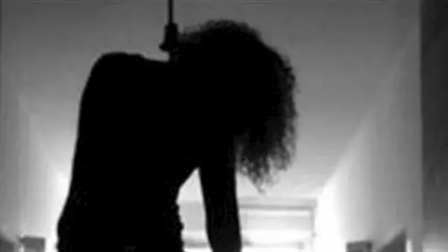 رفض والدها استكمال تعليمها.. فتاة تنهي حياتها شنقًا في سوهاج