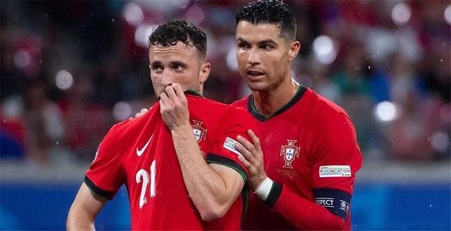 «امنعوهم مدى الحياة».. رونالدو...